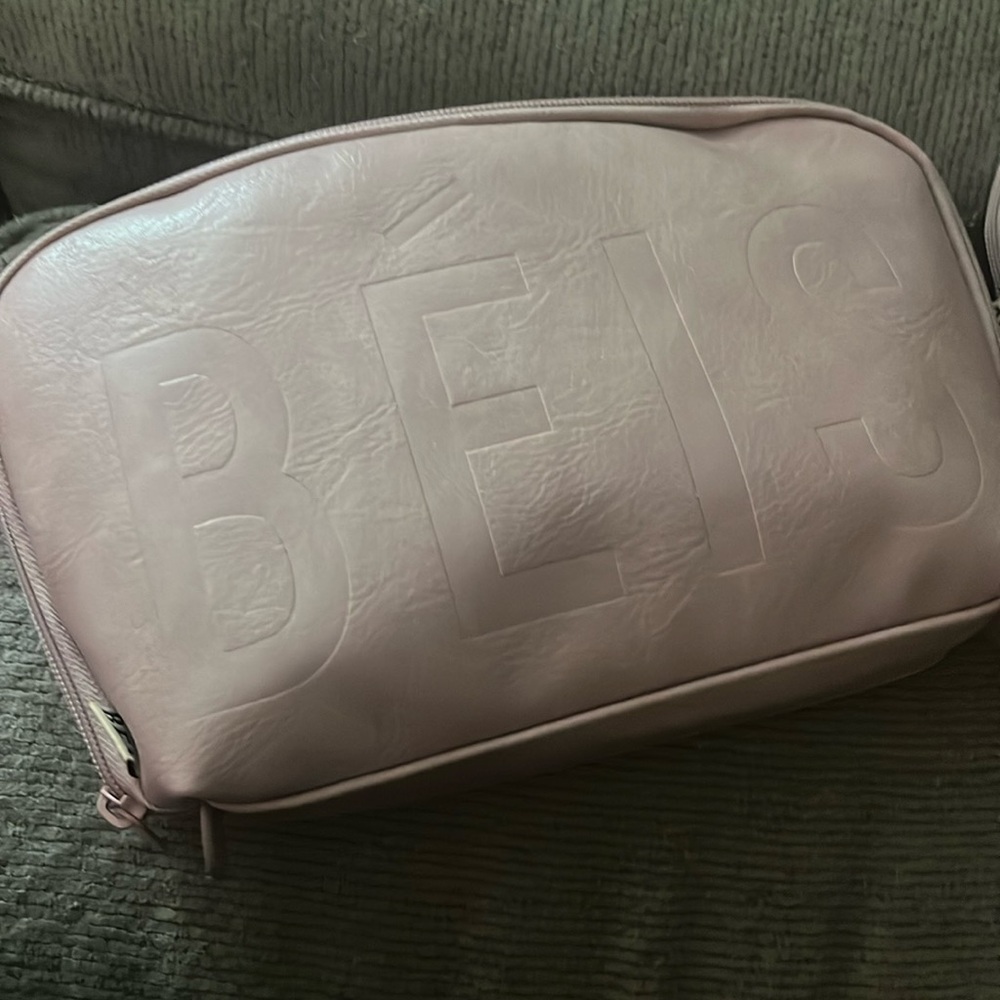 Beis Travel Pouch